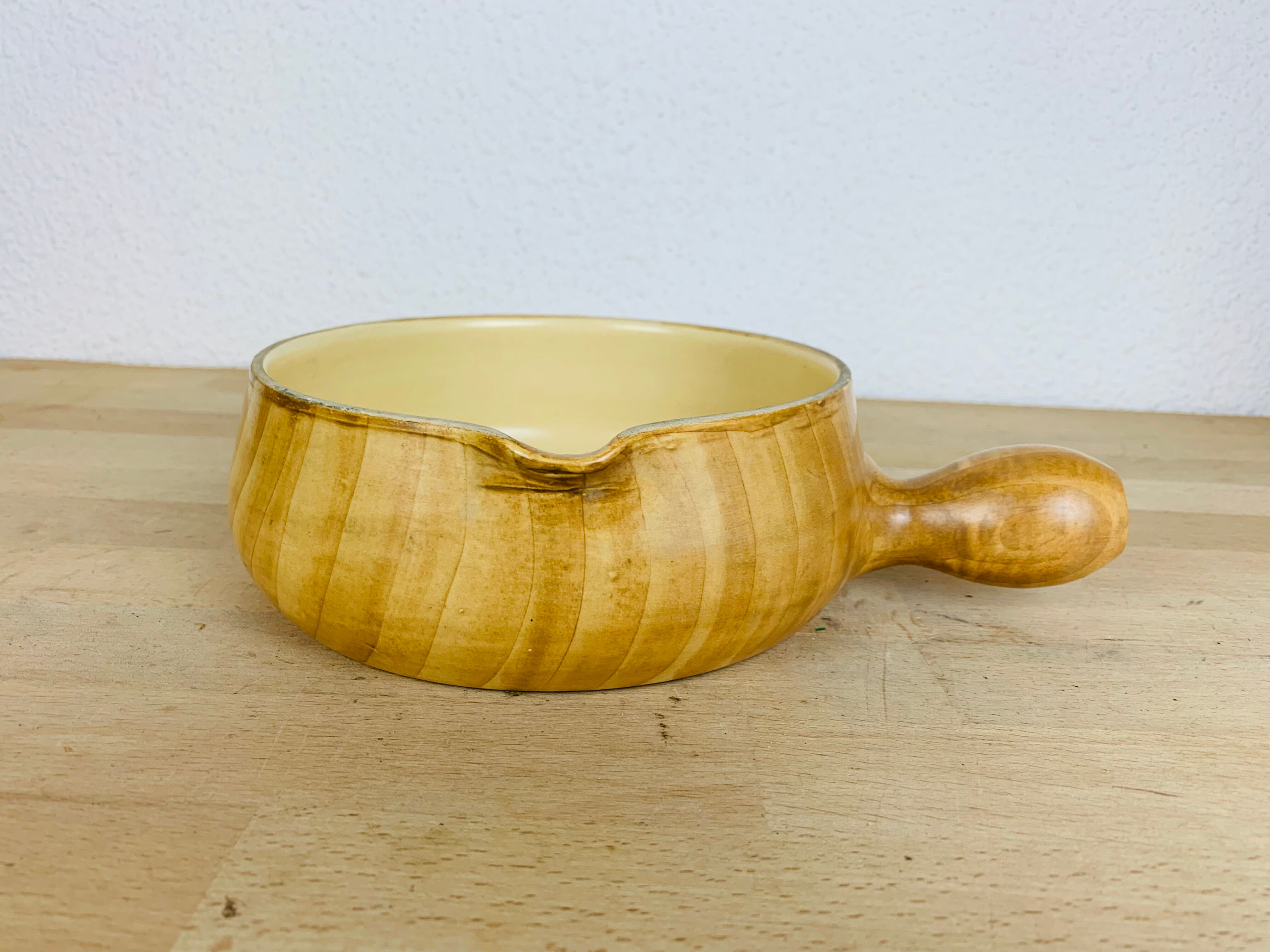 Pitcher and pan Grandjean Jourdan Vallauris, ceramic wood effect