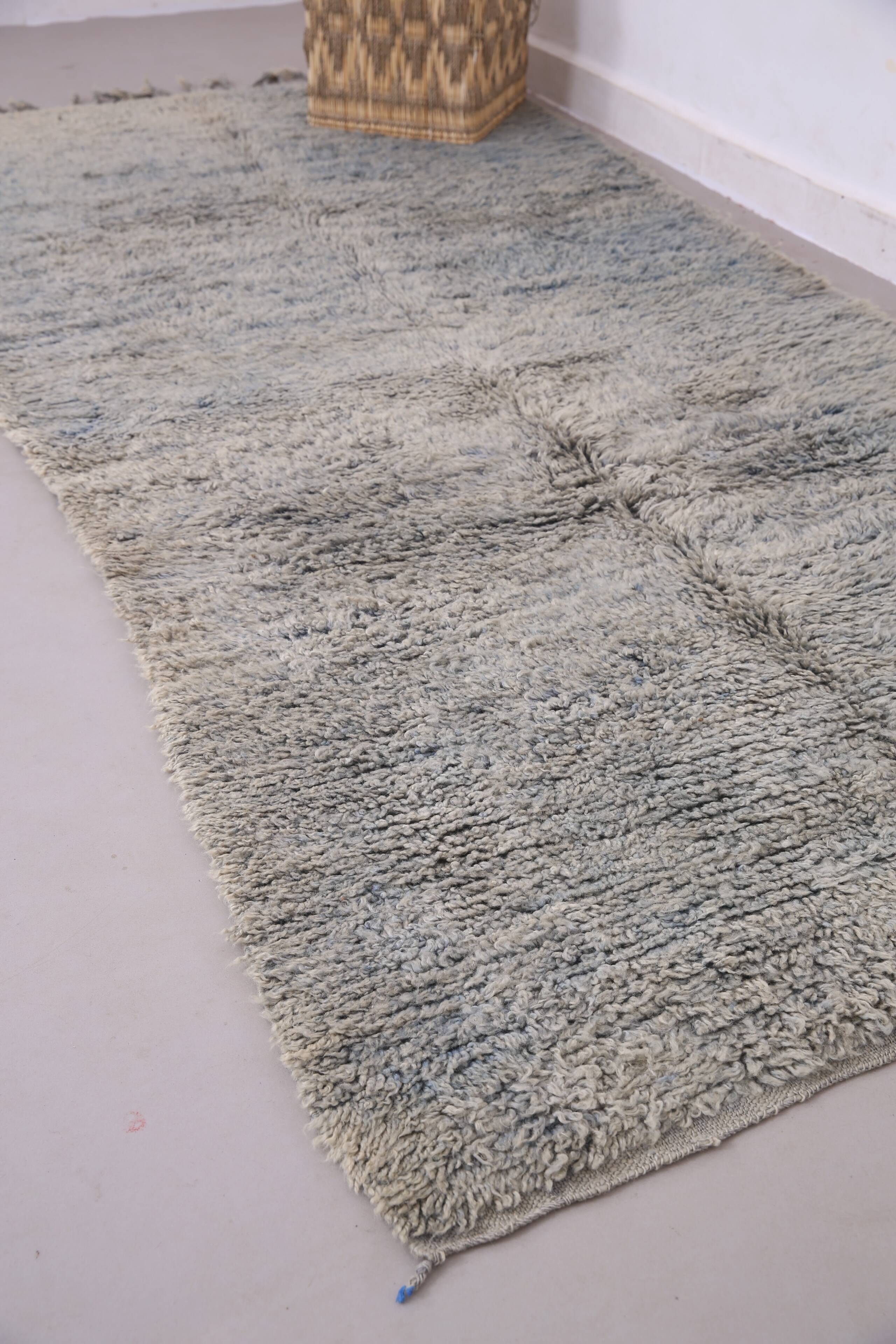 Pale Vintage Moroccan Rug 137 x 295 cm - Berber Wool Rug - Handmade Rug