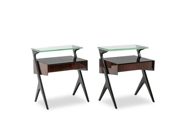 Ico Parisi.  Paire de chevets ou bouts de canapé. Années 1950-60.