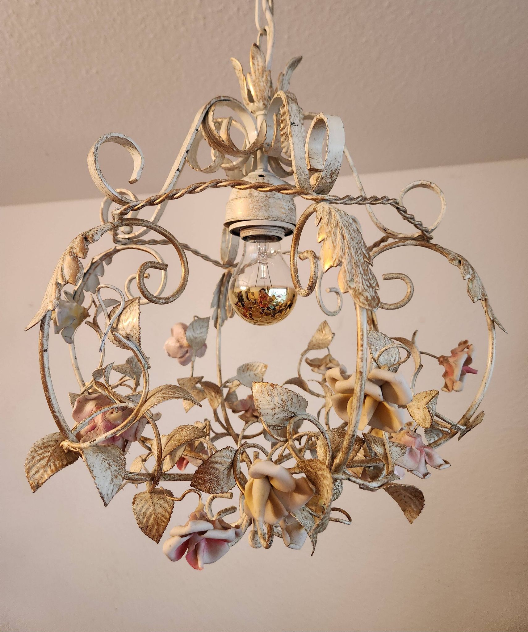 Hand-forged vintage pendant lamp with porcelain roses, Denz Neheim Hüsten