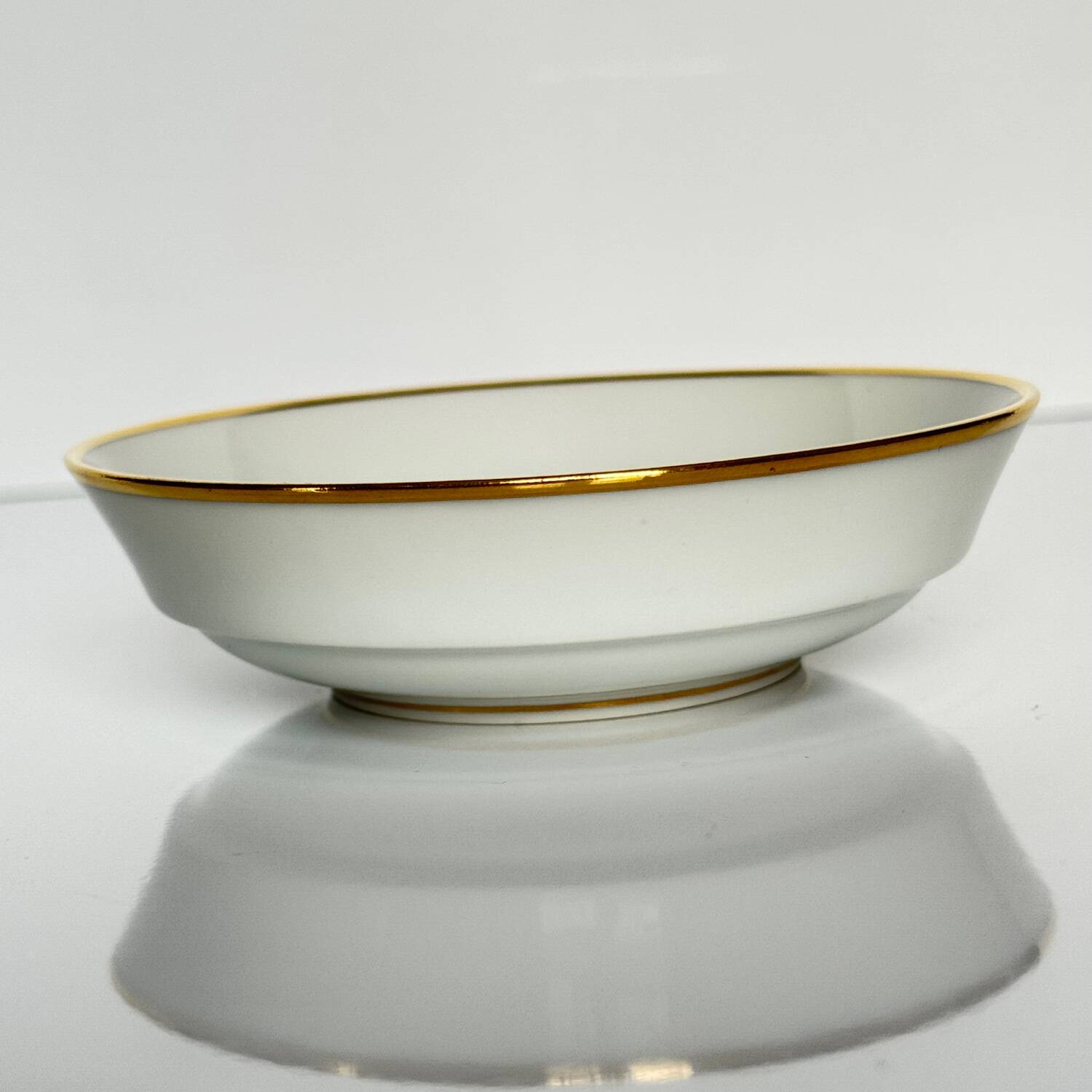 Commemorative Sèvres porcelain dish | Bicentenary of the Ré