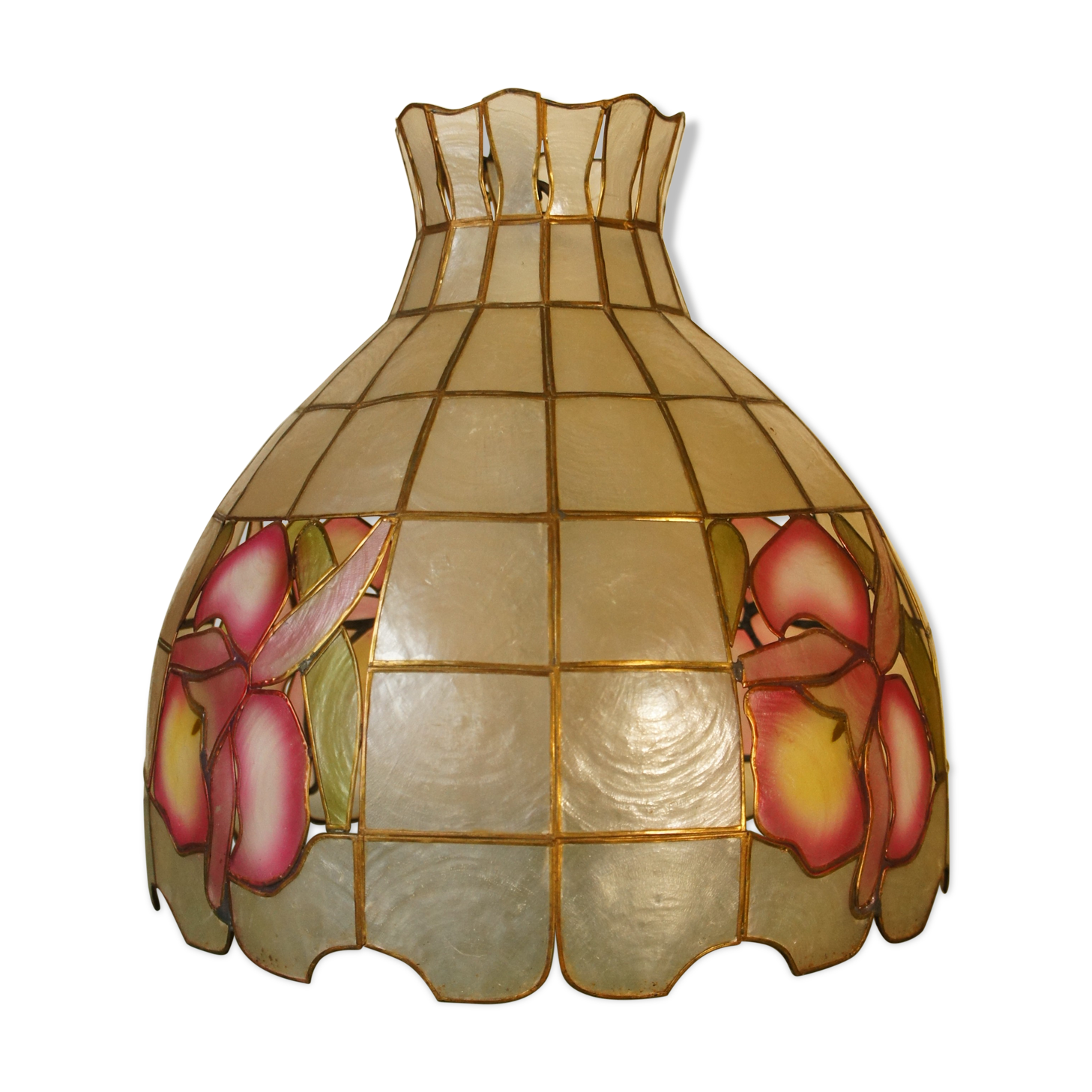 Mother-of-pearl suspension from Capiz & brass