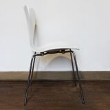 Chair 3107 called series 7 by Arne Jacobsen, 1967