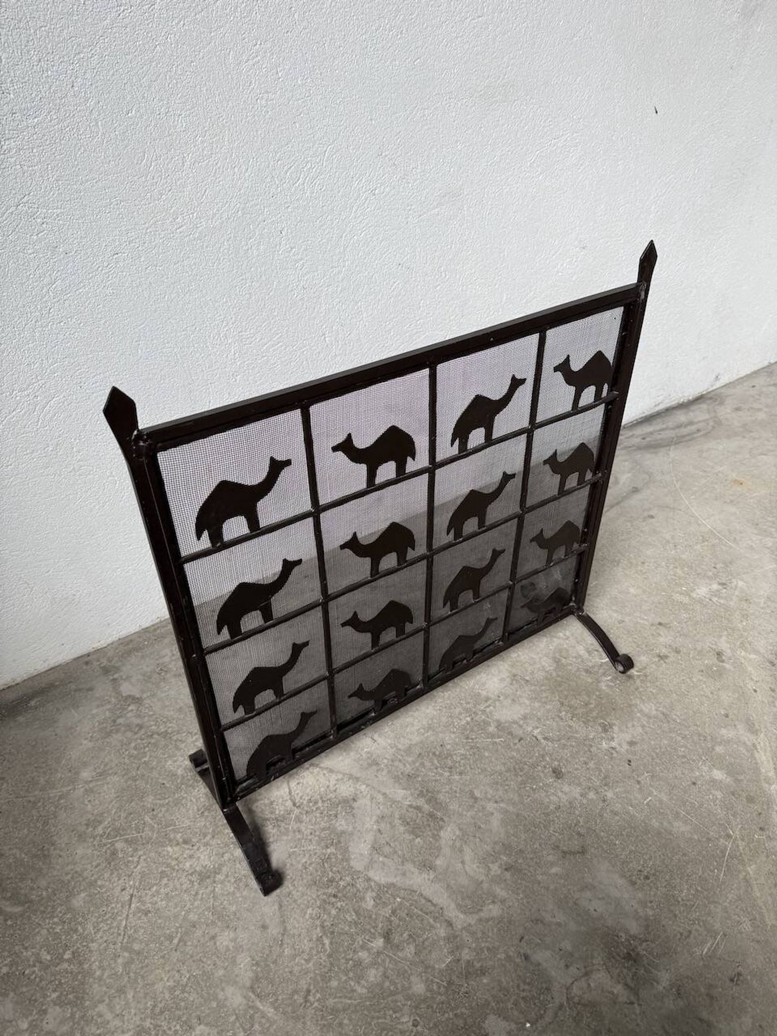Wrought iron fireplace screen Les Marolles 1950