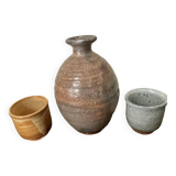 Sake bottle, its two cups and its original signed box