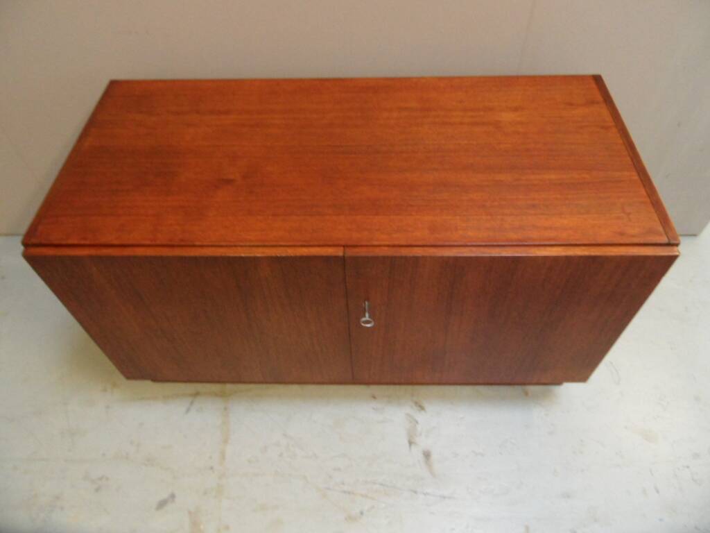 Mid Century 2 doors cabinet 1960's