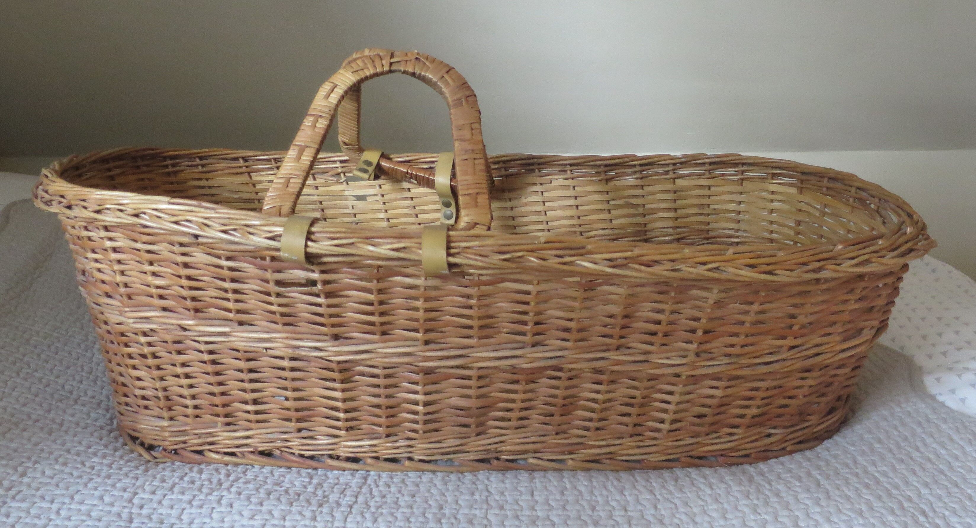 Ancien Couffin Pèse-bébé En Osier Et Rotin - Vintage - 70 Cm