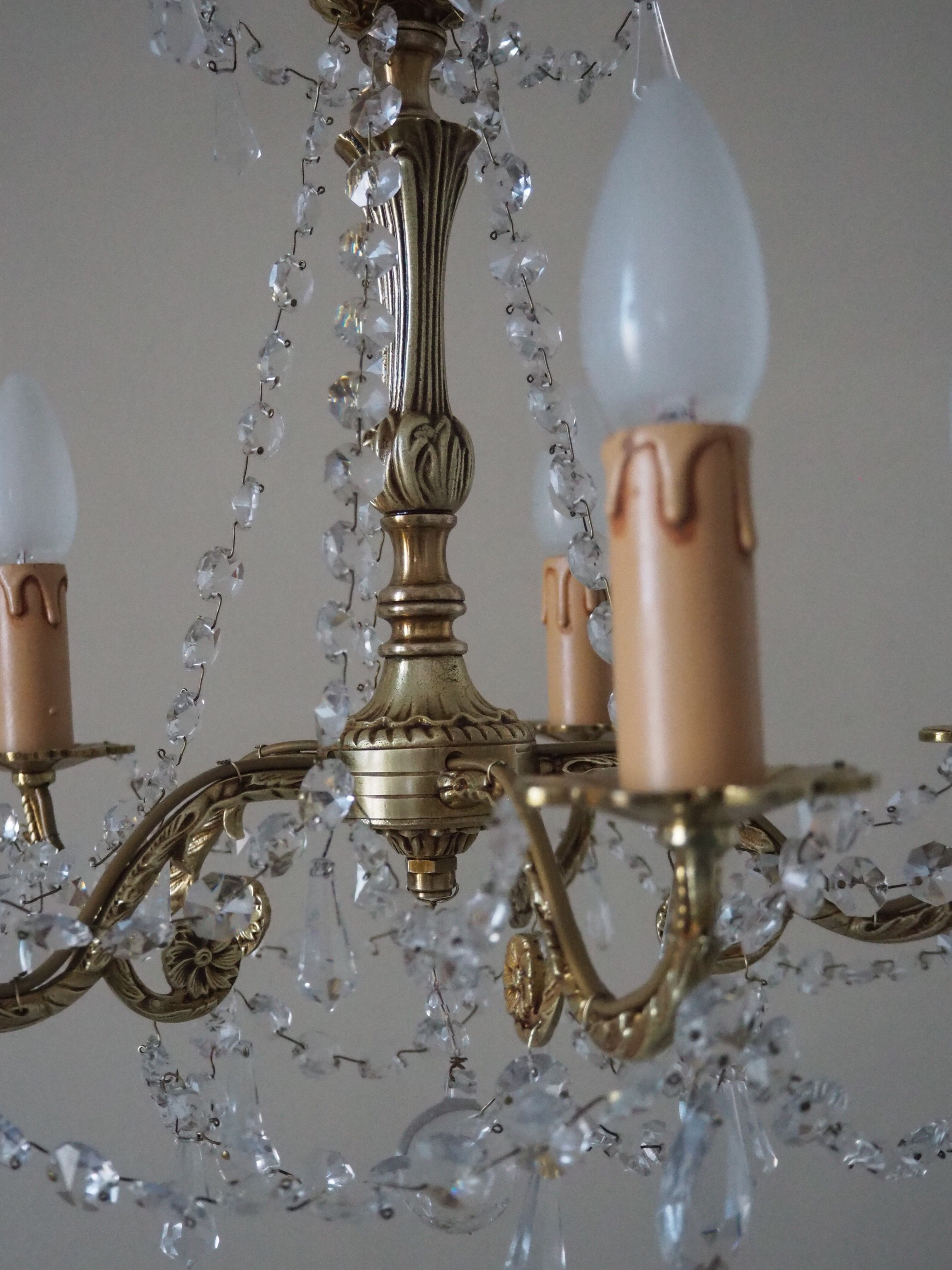 Bronze chandelier and crystal pendants – 5 lights