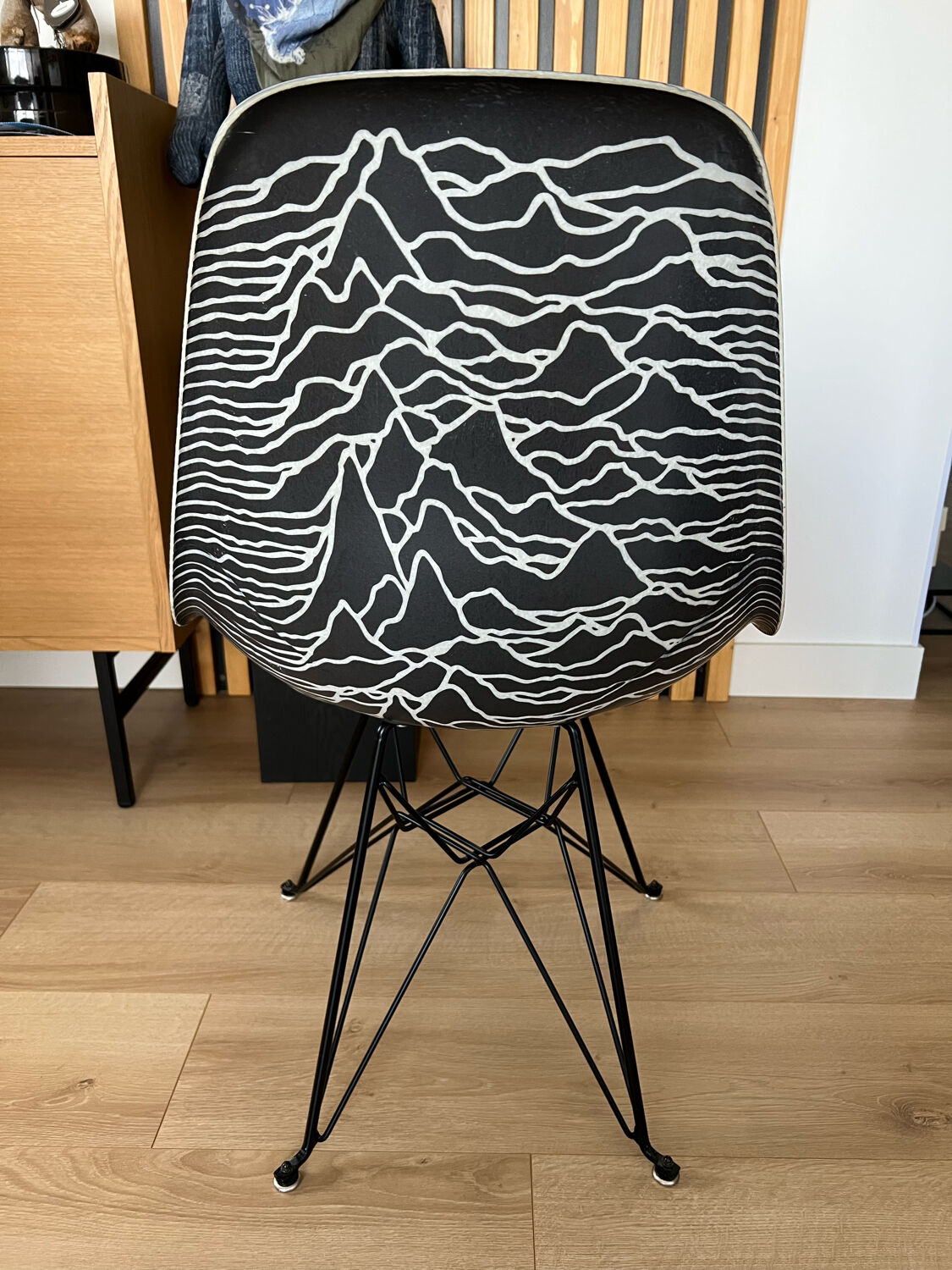 Chair Modernica x Joy Division Pleasures | Selency