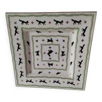 Large square dish RB Bernarda with animal decoration.