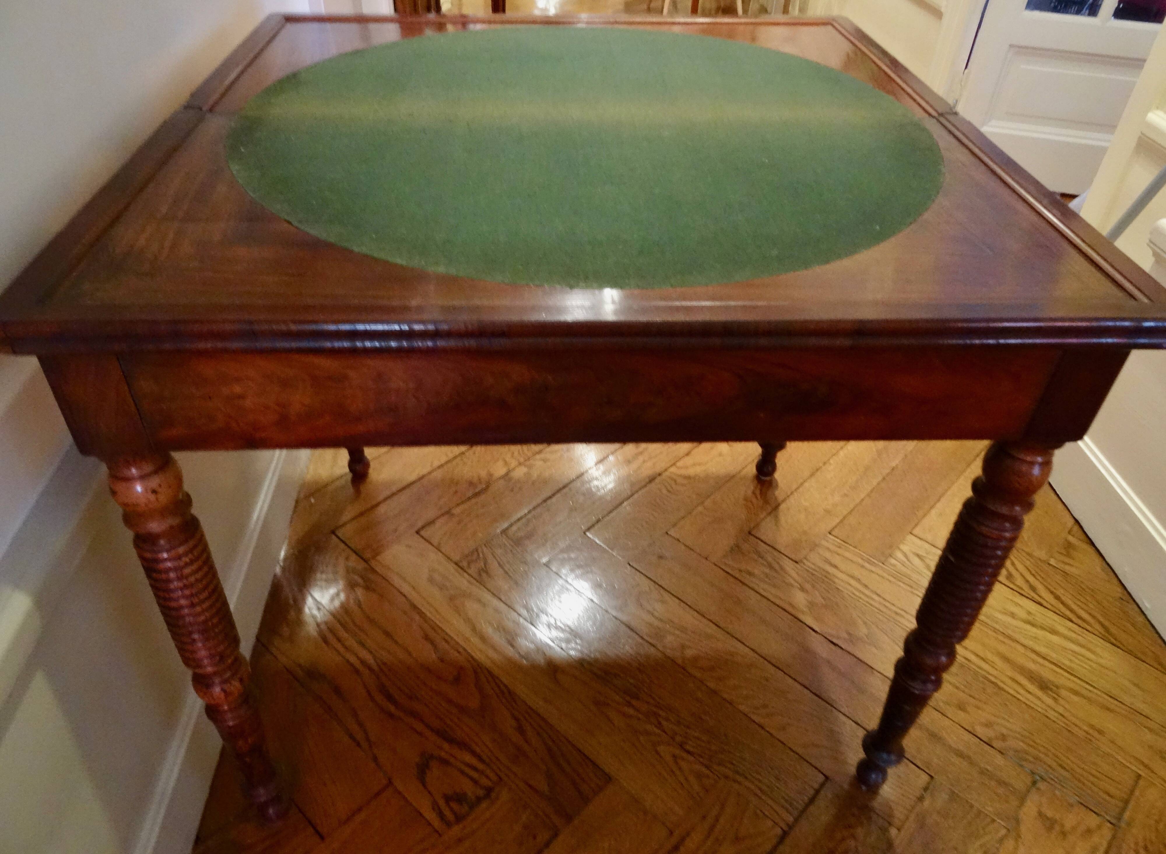 Game table