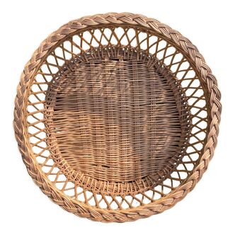 Woven wicker basket