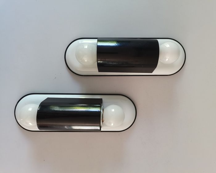 Dui model wall lamps by Vico Magistretti for Artemide