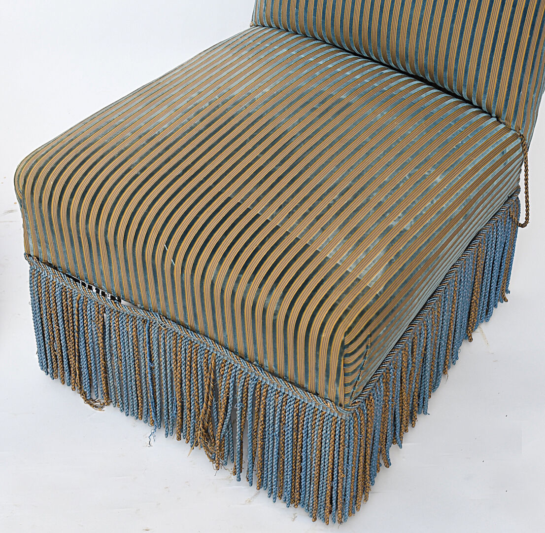 Pair of heating chairs