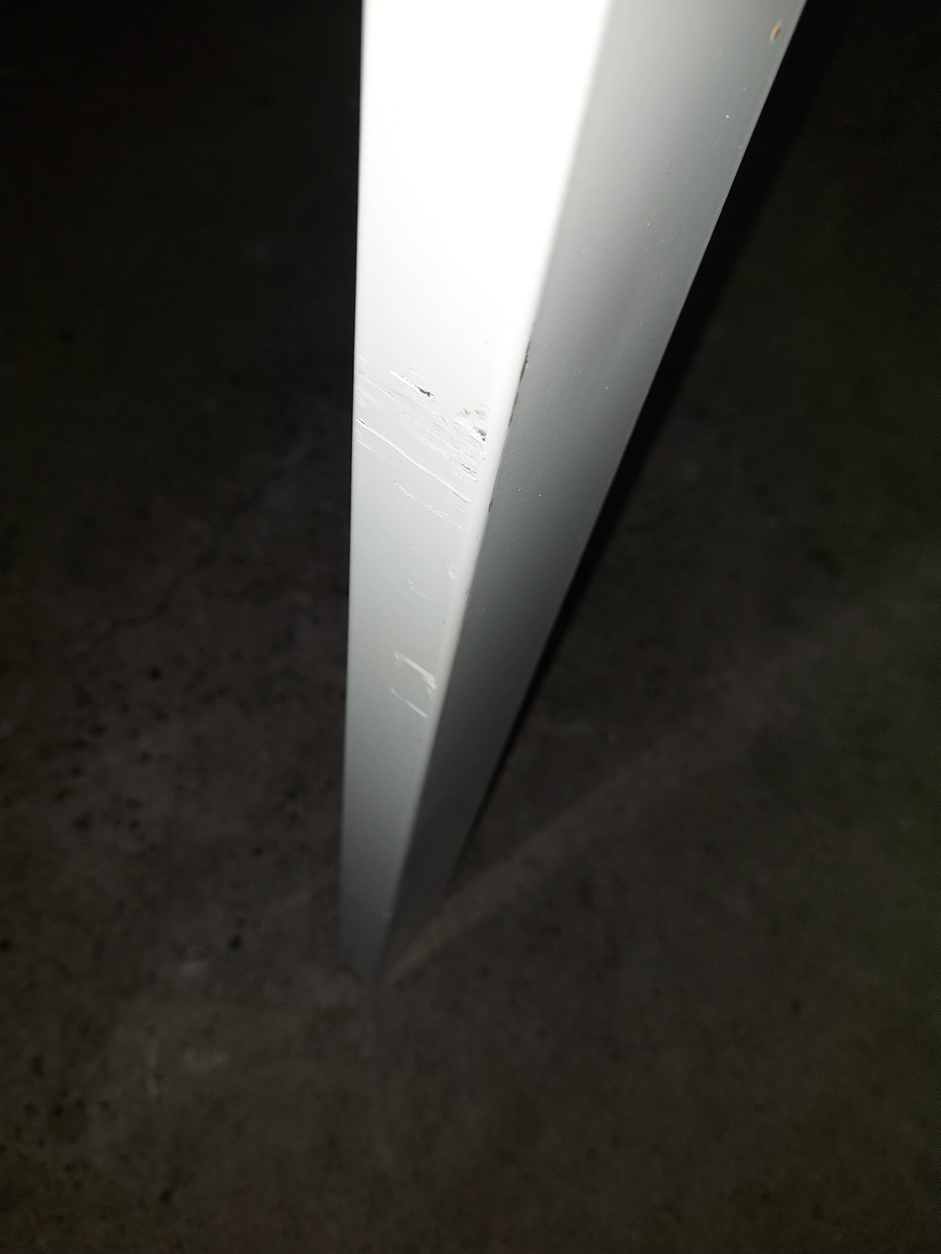 Bench desks 6 workstations with 3 removable partitions used good condition