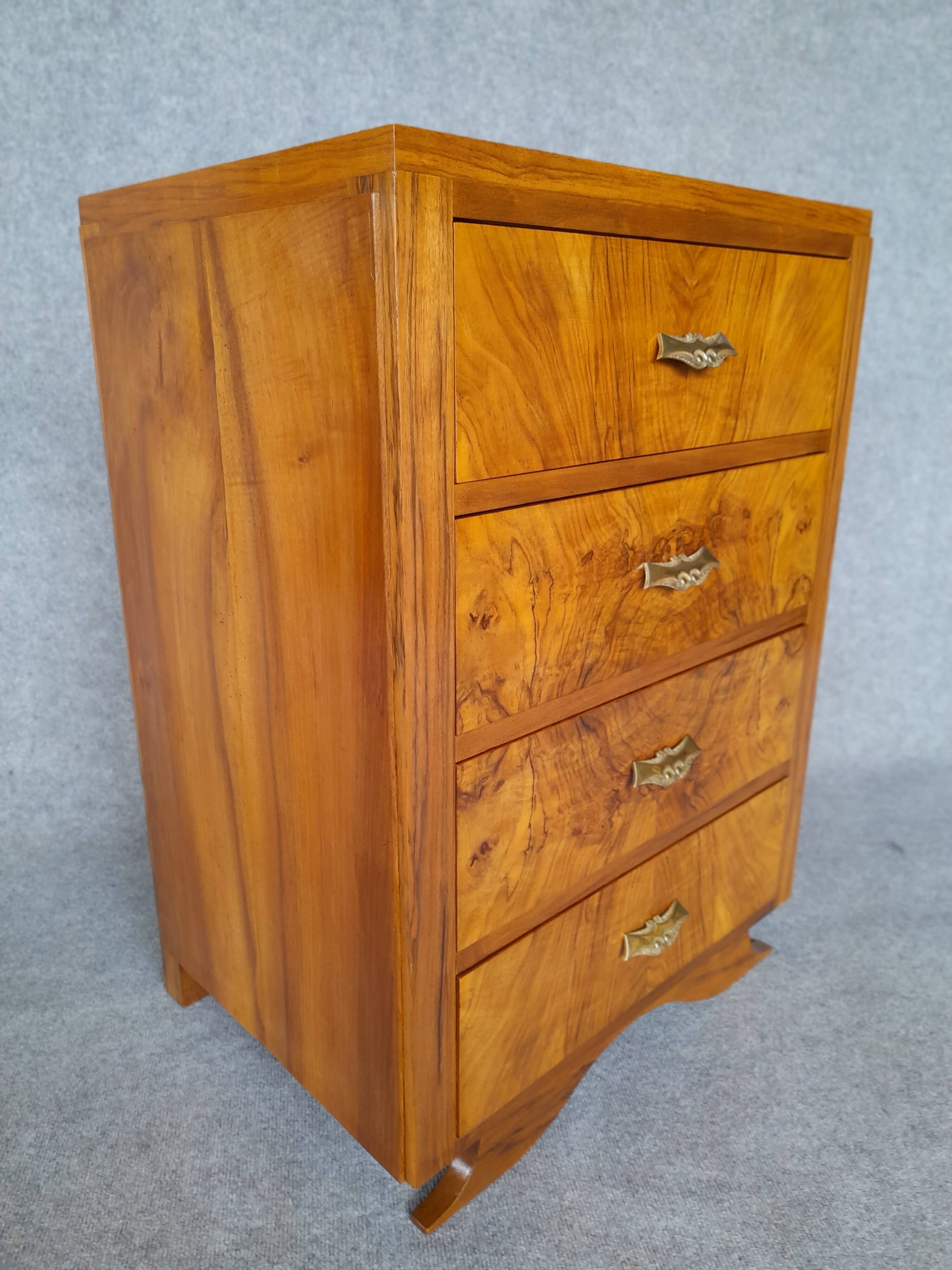 Commode Art Déco en noyer