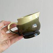 Two-tone milk jug