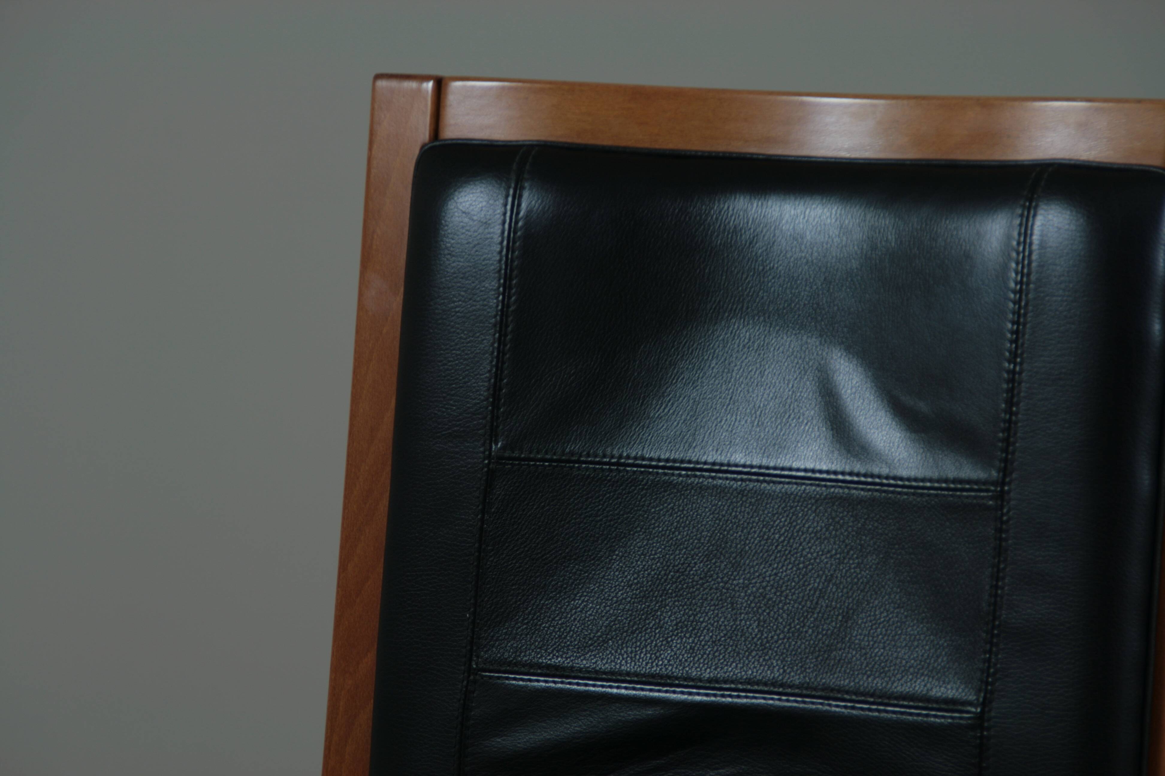 Office armchair in beech and black leather for Cofemo, Italy