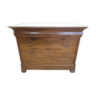Antique chest of drawers