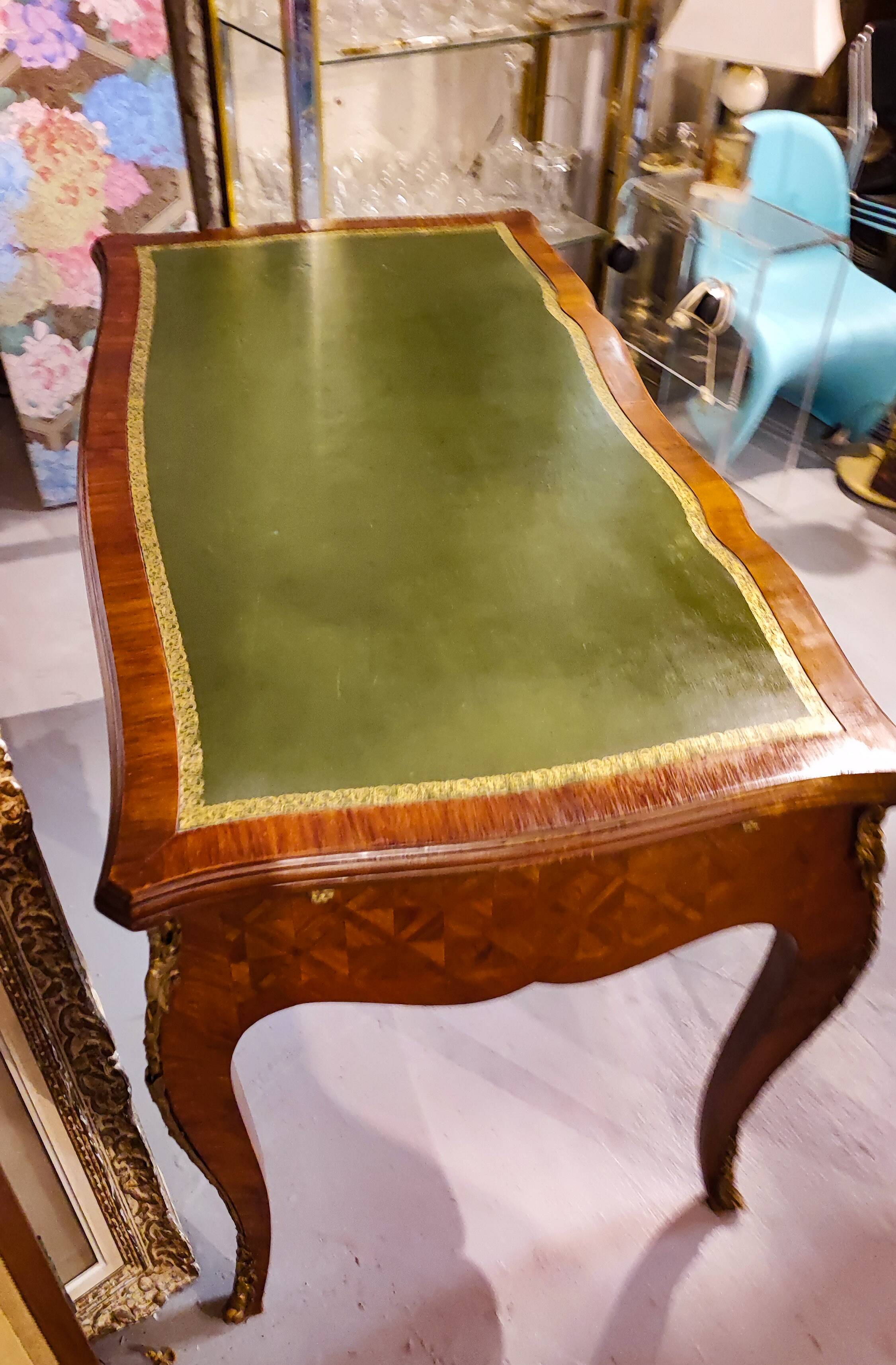 Louis XV flat desk marquetry and leather
