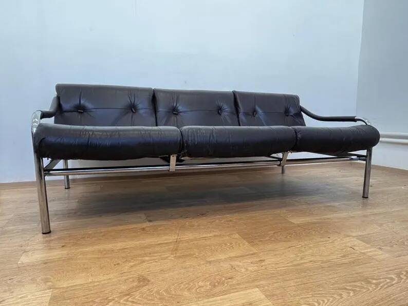 Rare Leather sofa Designed by Tim Bates for Pieff, England, circa 1970s