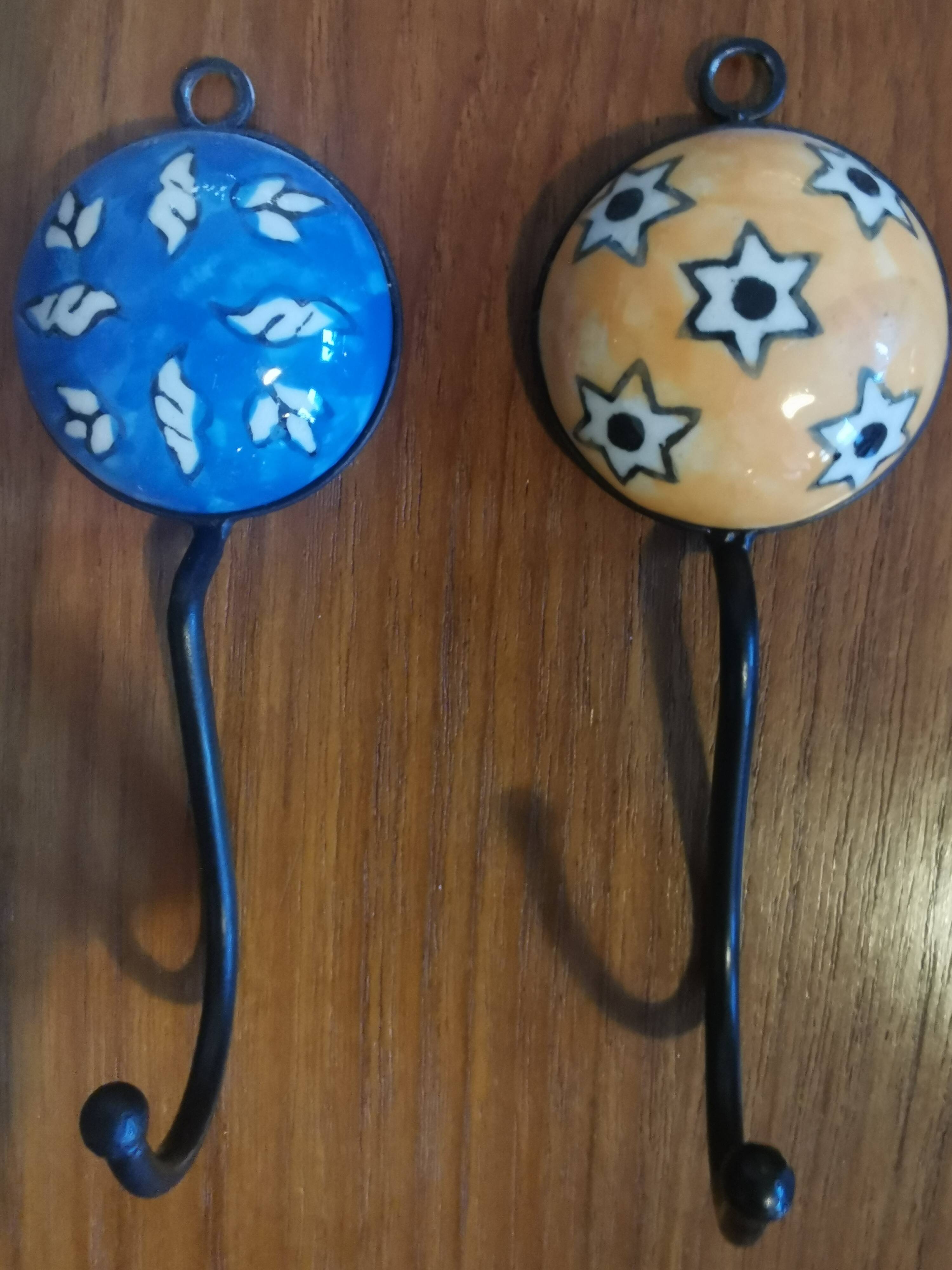 Set of 3 ceramic coat hooks