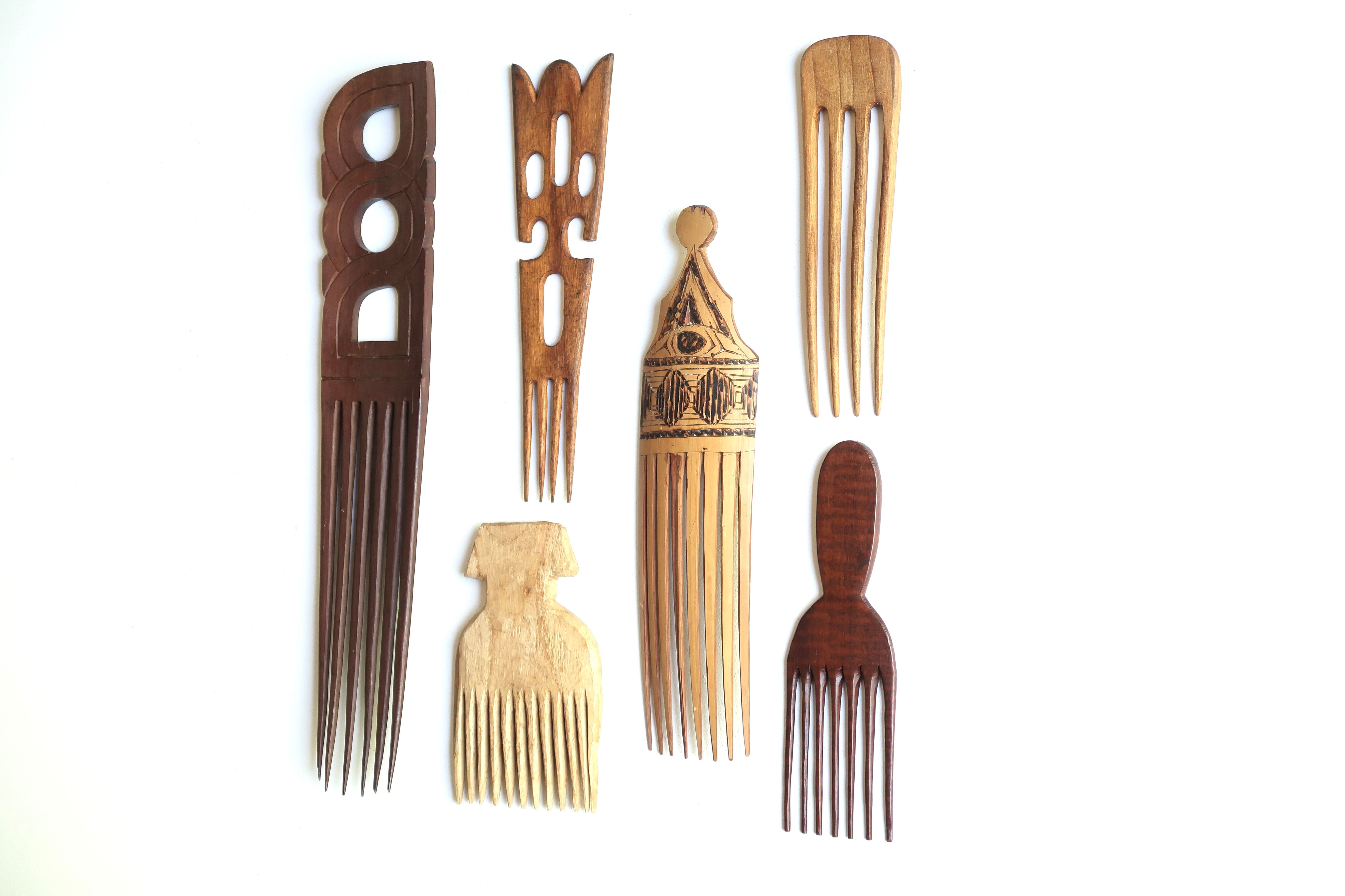 Set of 6 ethnic wooden combs 70s