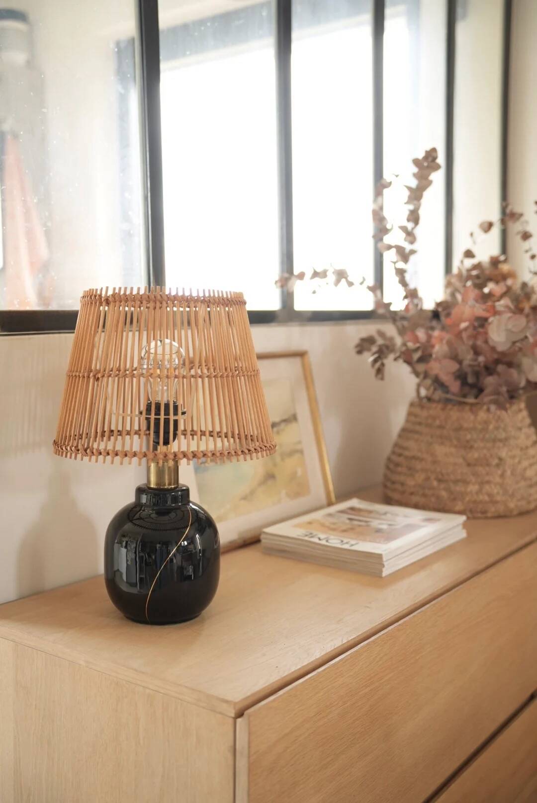 Black table lamp & rattan