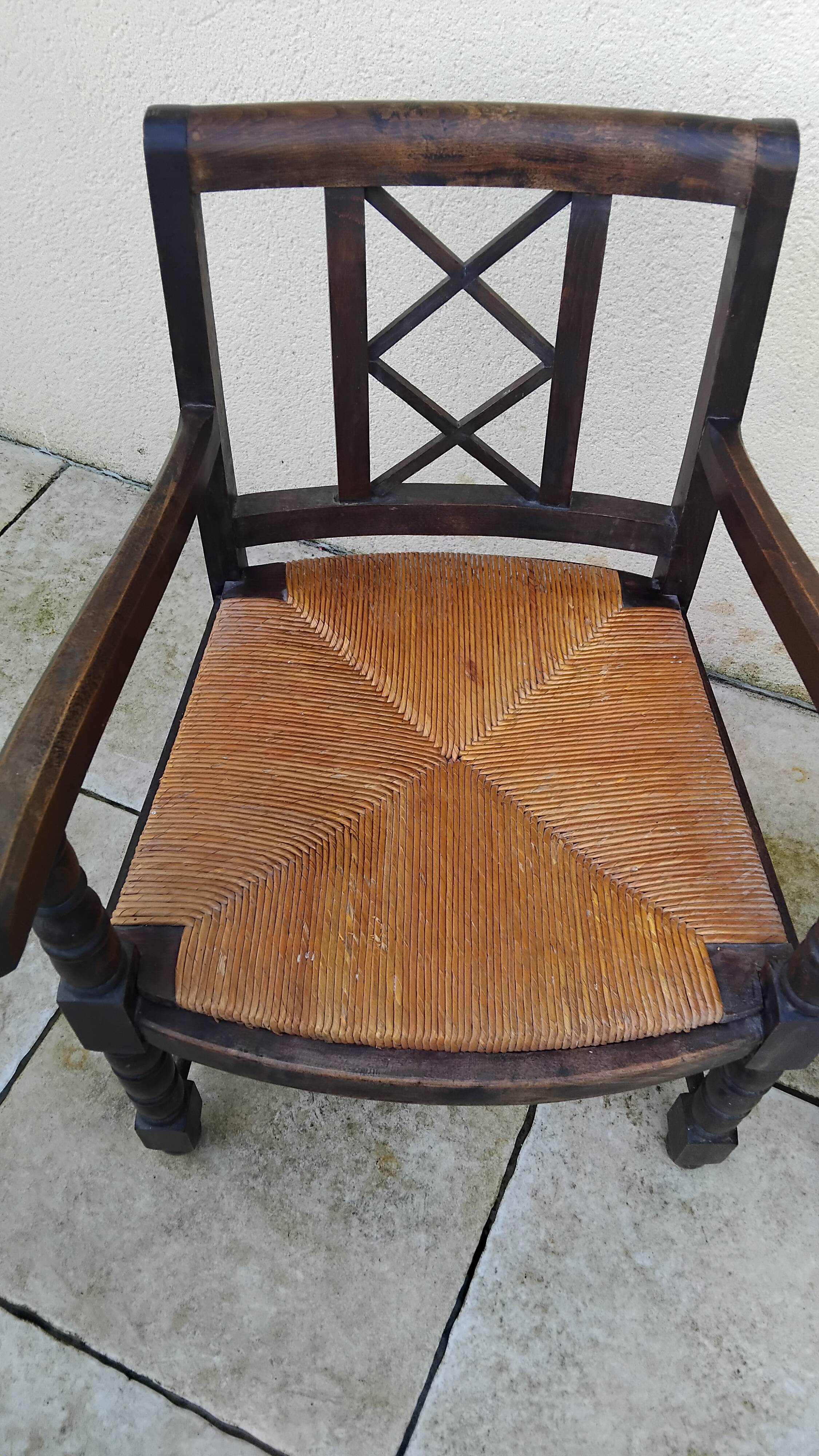 Pair of vintage straw seat armchairs from the 30s/40s.