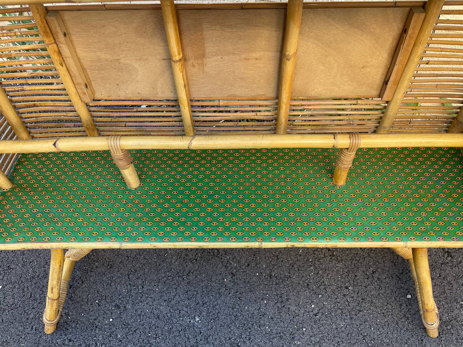 Vintage rattan bamboo bar