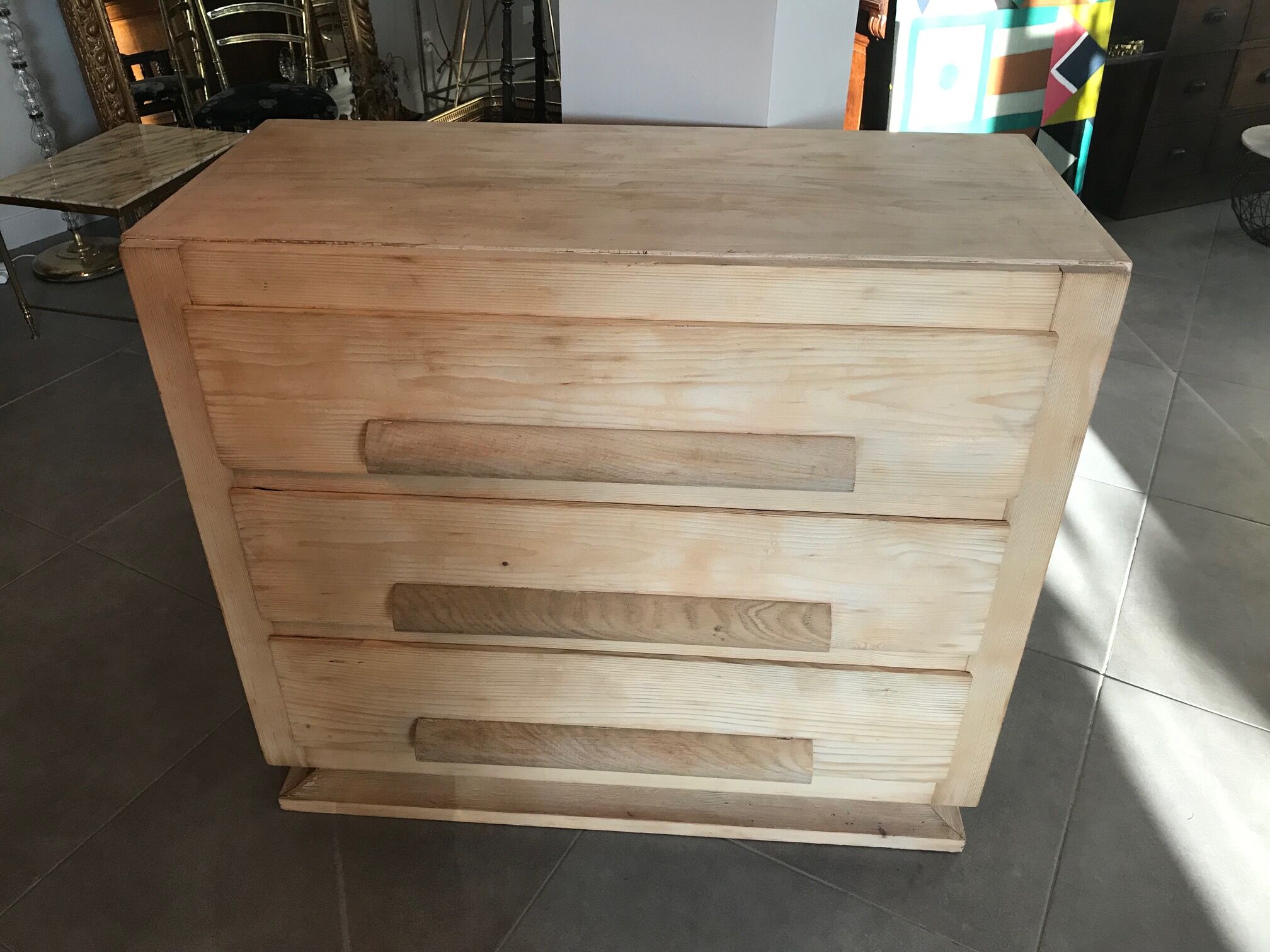 Chest of drawers in fir from the 1940s