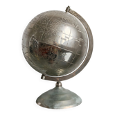 Vintage terrestrial globe in nickel-plated brass from the 1990s.