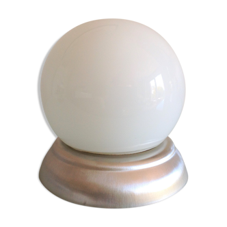 Ceiling lamp globe in white opaline and brushed metal