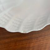 Porcelain servant