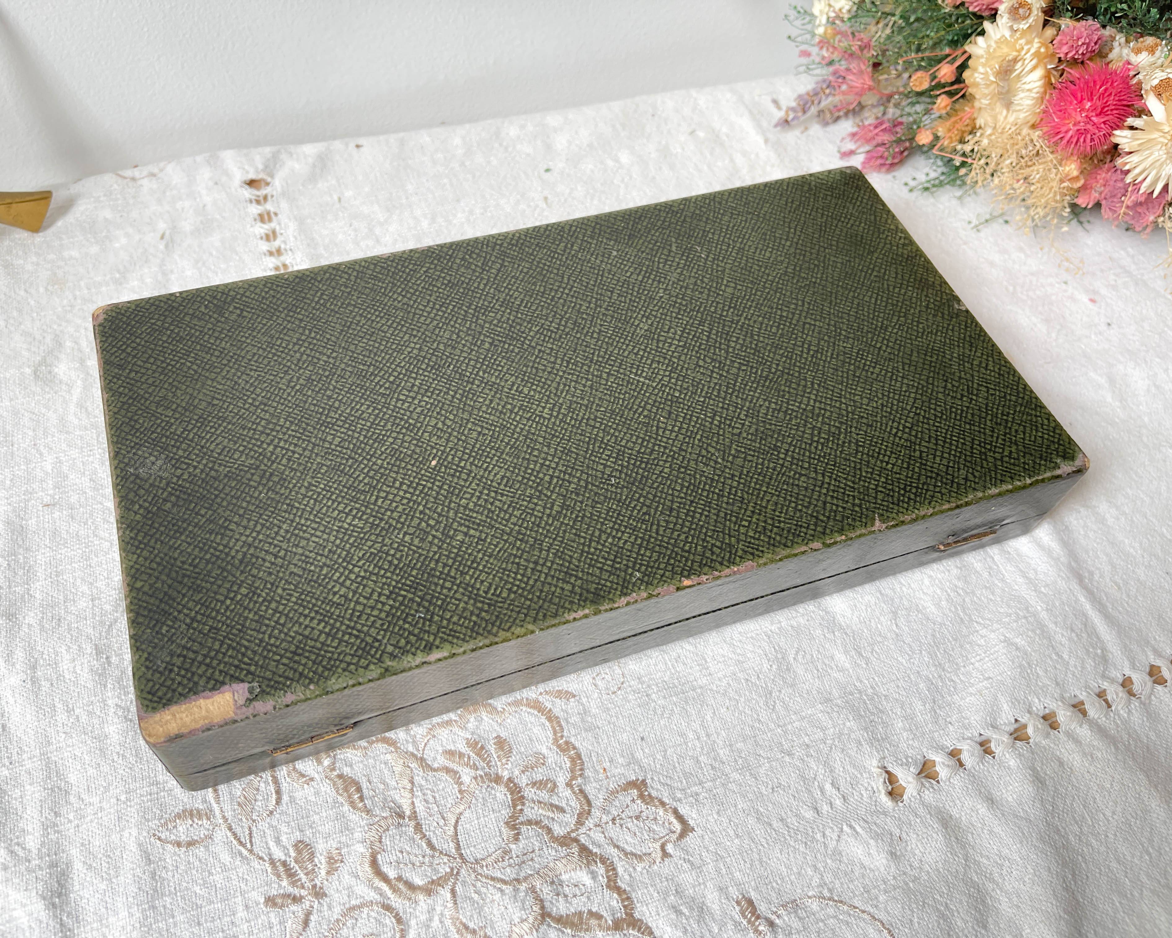 12 couteaux vintage bakélite Inox Pradel