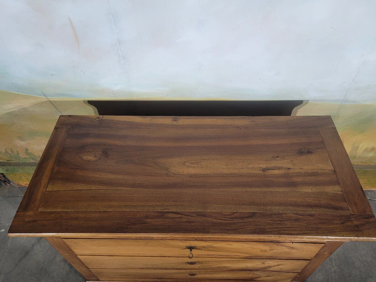 Louis Philippe period chest of drawers in solid walnut.