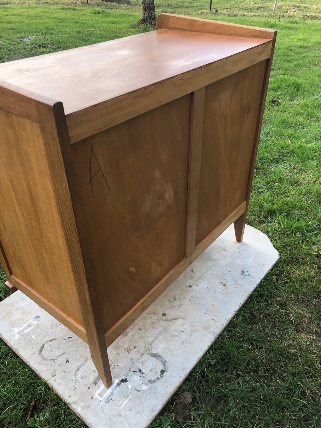 Vintage chest of drawers