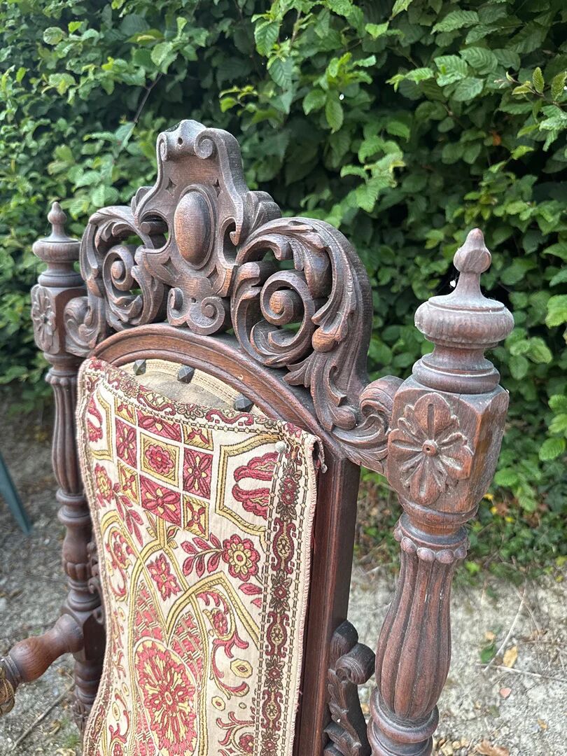 High Period Armchair – Furniture – Carved Wood Tapestry