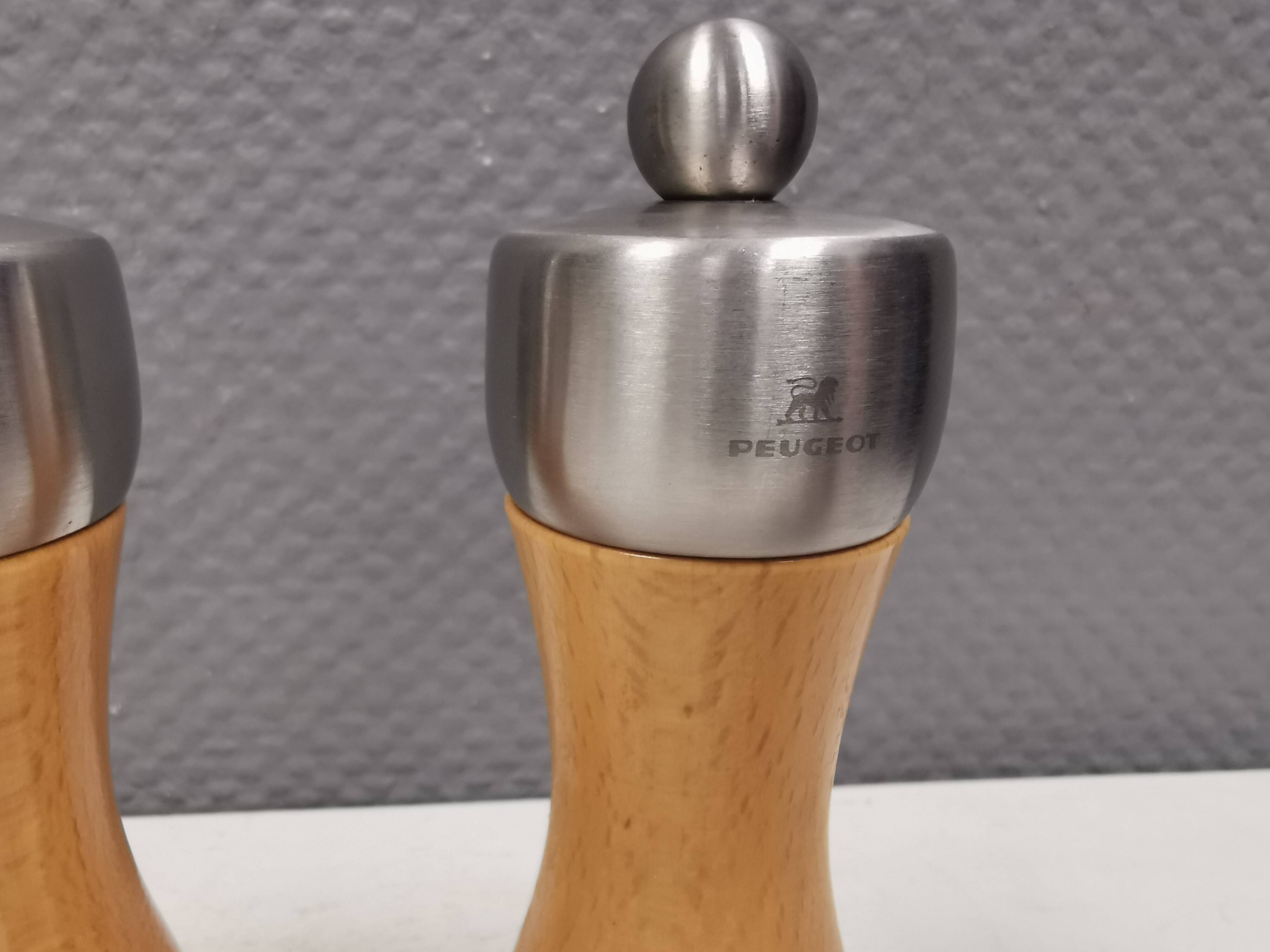 Salt and pepper set with Peugeot grinder.