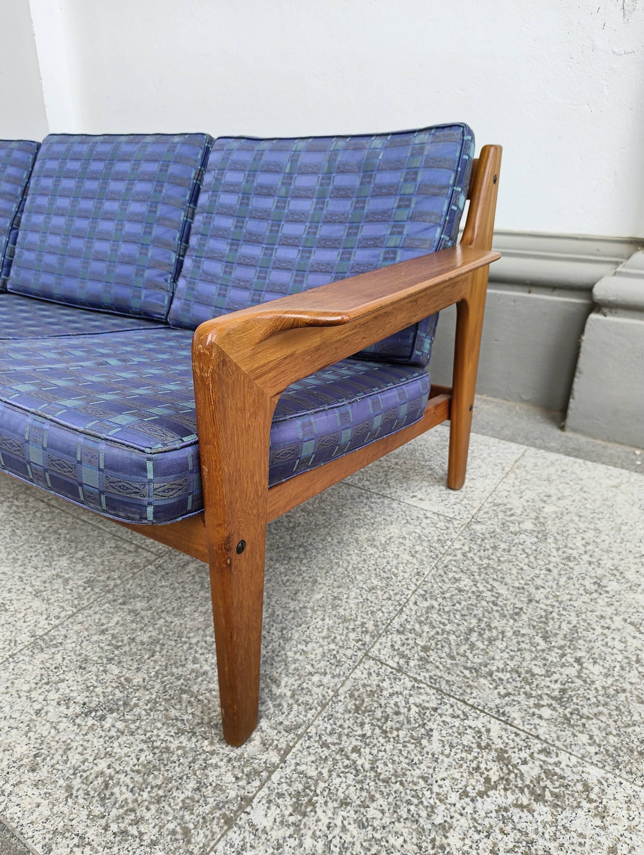 danish sofa in teak by Arne Wahl Iversen for Komfort