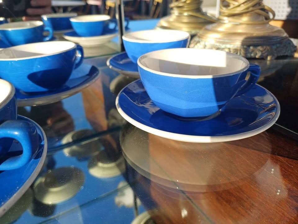 Villeroy & Boch cups and saucers