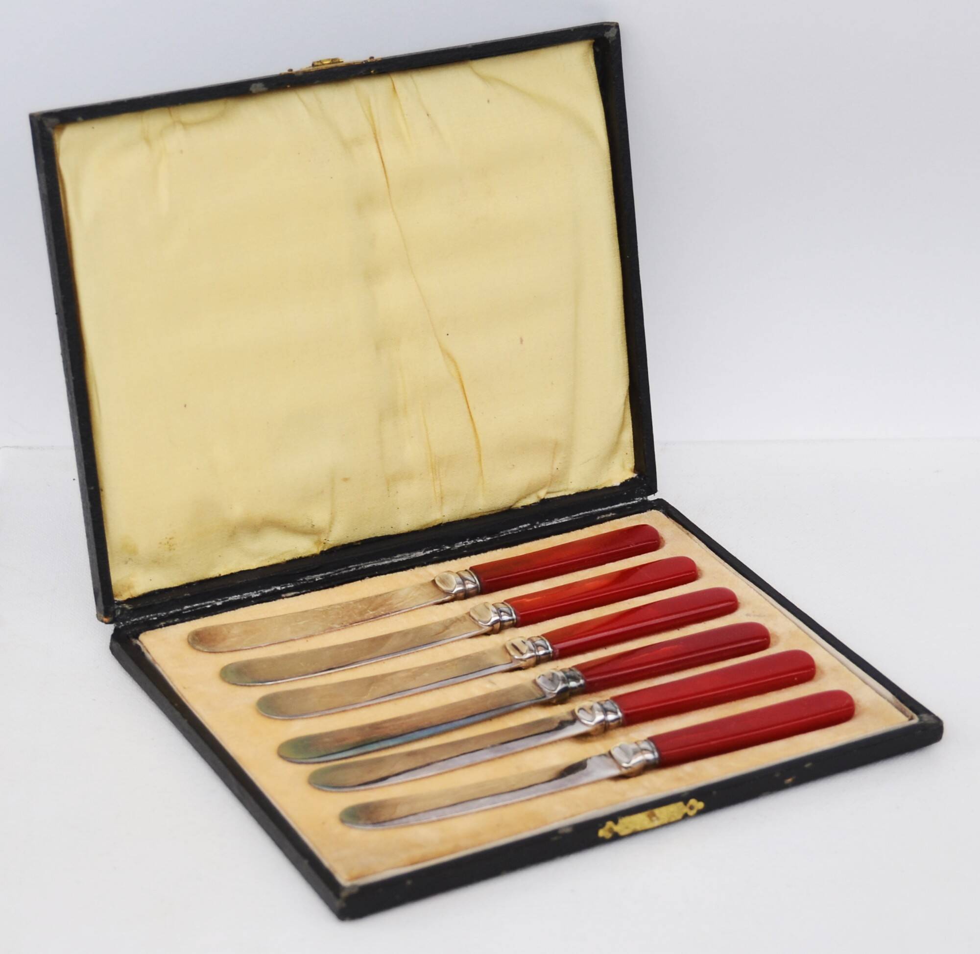 Art Deco Silver Plated Cased Butter or Breakfast Knifes