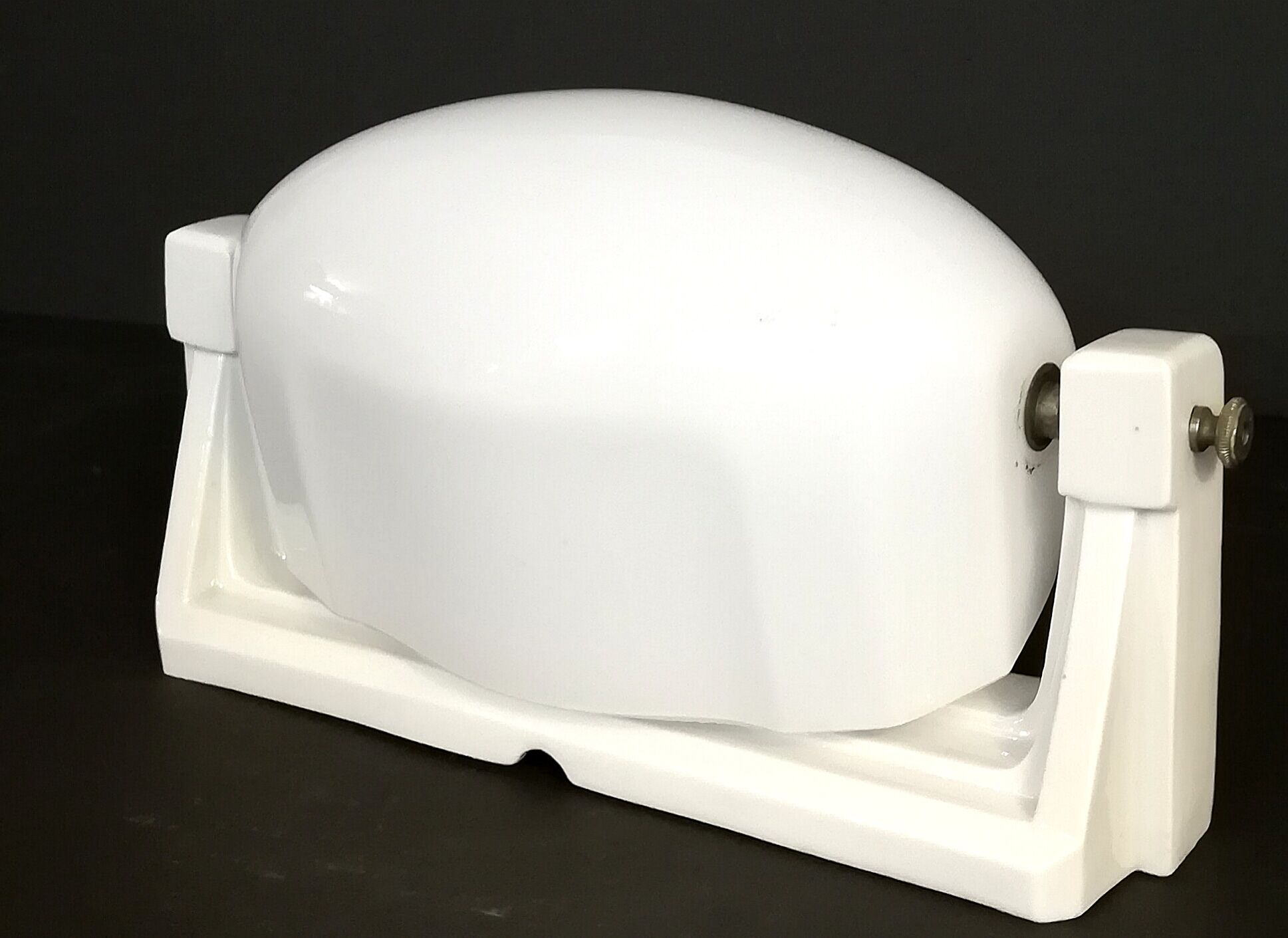 Wall light porcelain and opaline art déco