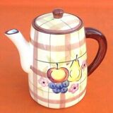 Ceramic coffee maker with fruit decoration
