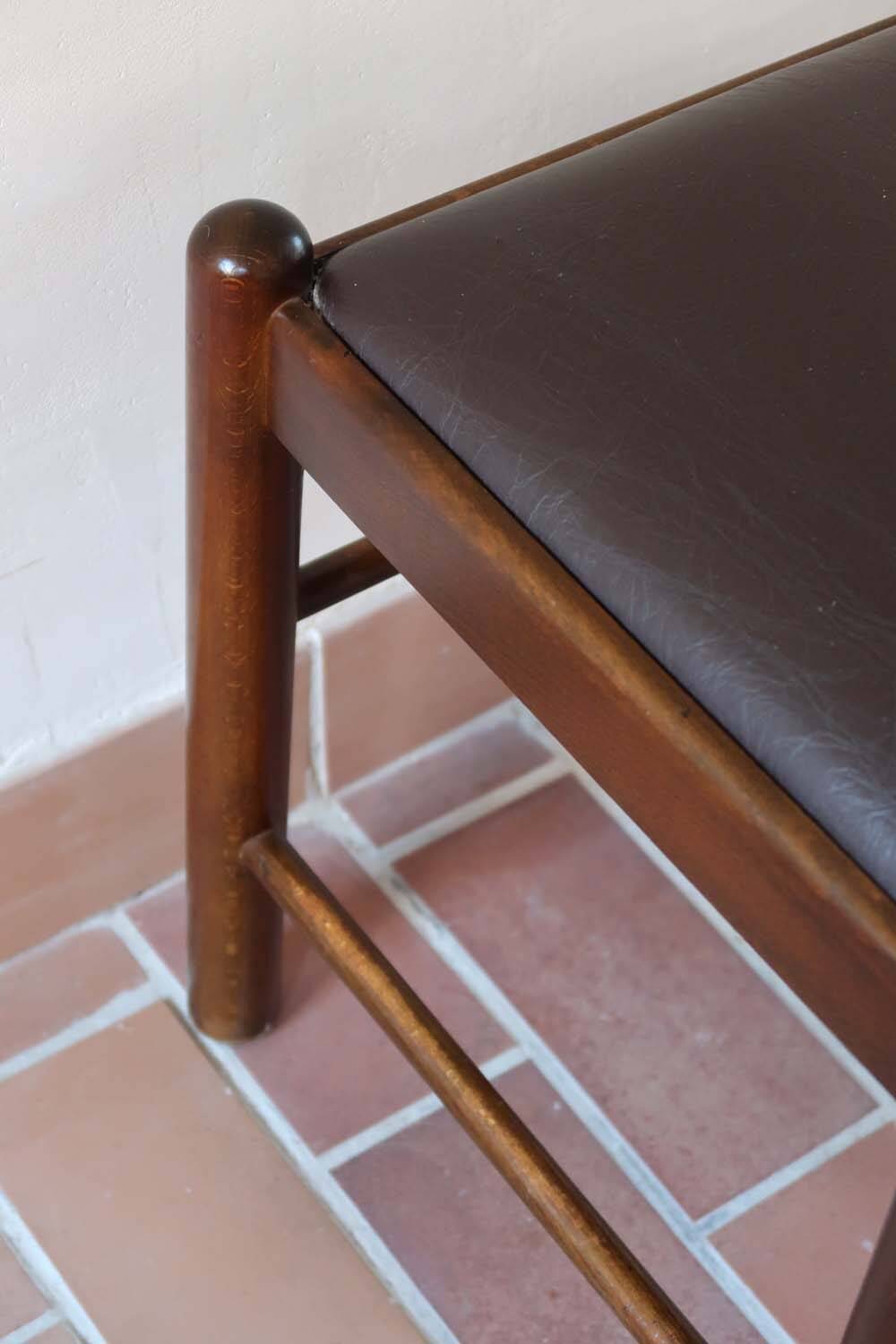 4 brutalist skai chairs (3 lots available)