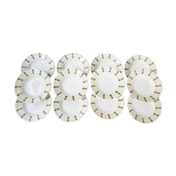 12 soup plates of the 1950s suite
