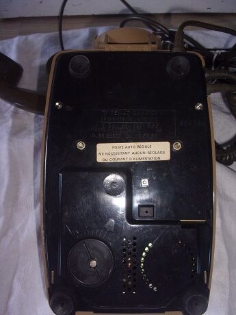 Old 1970 dial, grey and green PTT phone