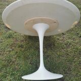 Eero Saarinen tulip table for Knoll