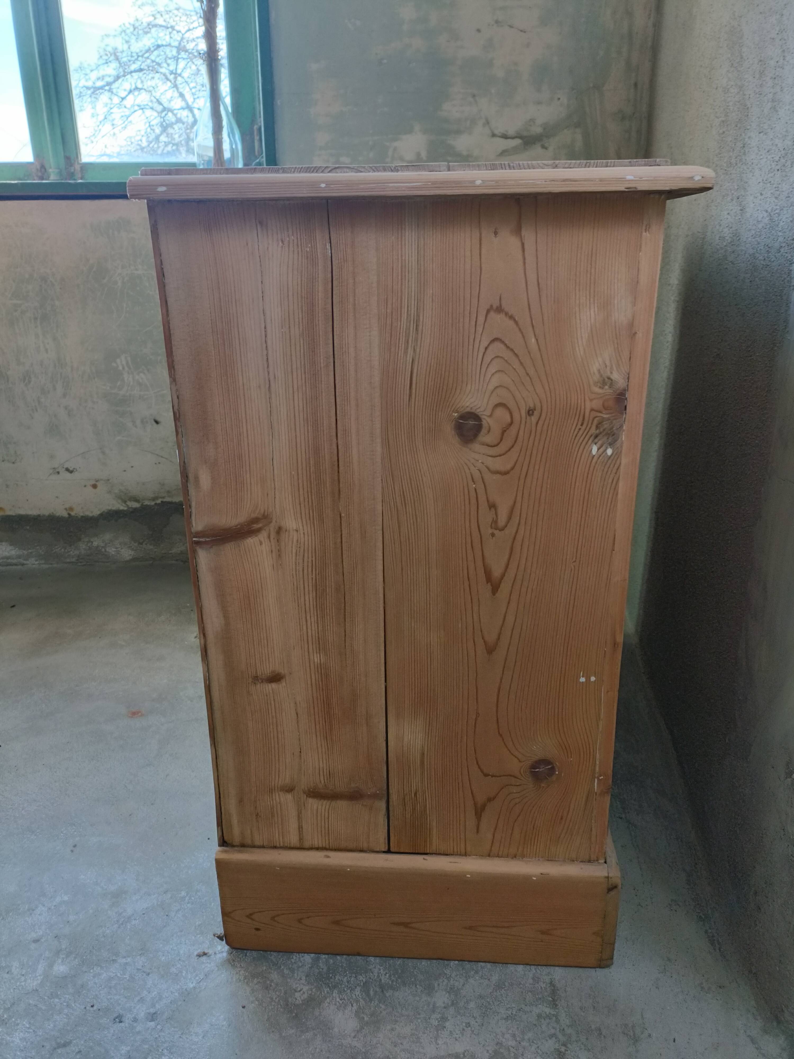 Renovated English commode