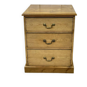 English fir chest of drawers, early 20th century